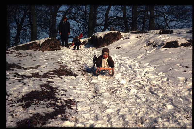 21.Horsten feb 1969 Papa,Marion,Peter.JPG